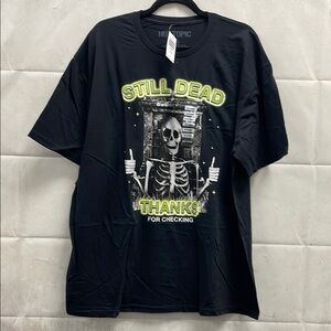 Hot Topic, Black, “Still Dead” Skull Shortsleeved Tee (2XL)